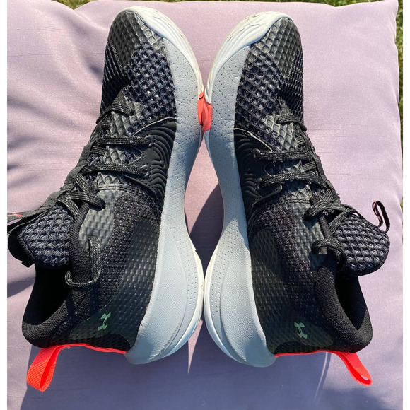 Under Armour Embiid One 'Origin'  Youth 6.5 / Mens 6.5  3023529-001  MSRP $120 - Picture 5 of 13